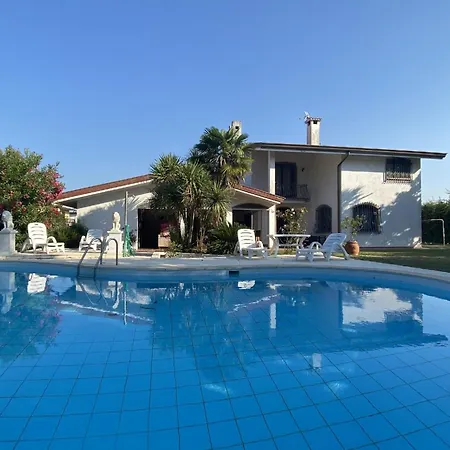 Mit Privatpool Fuer 12 Personen Ca 250 Qm In Casabianca, Adriakueste Italien Lignano Sabbiadoro Und Umgebung * Bibione